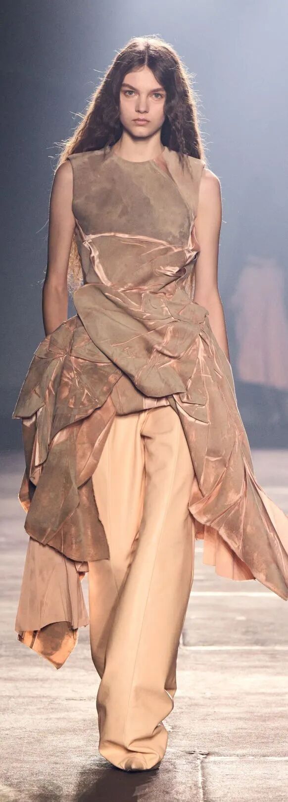 2026春夏十大流行色彩 第70张 - 哥顿服装设计网